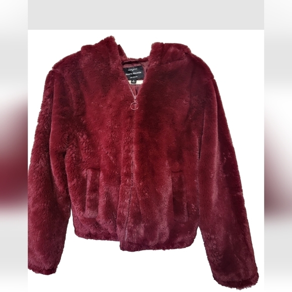Haute Monde Los Angeles Faux Fur Burgundy Zip-Up Hoodie Jacket - Picture 6 of 6